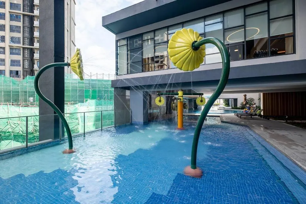 City Lights Sweethome@Sunway Velocity Two 3Br2Bath Kuala Lumpur Apartment