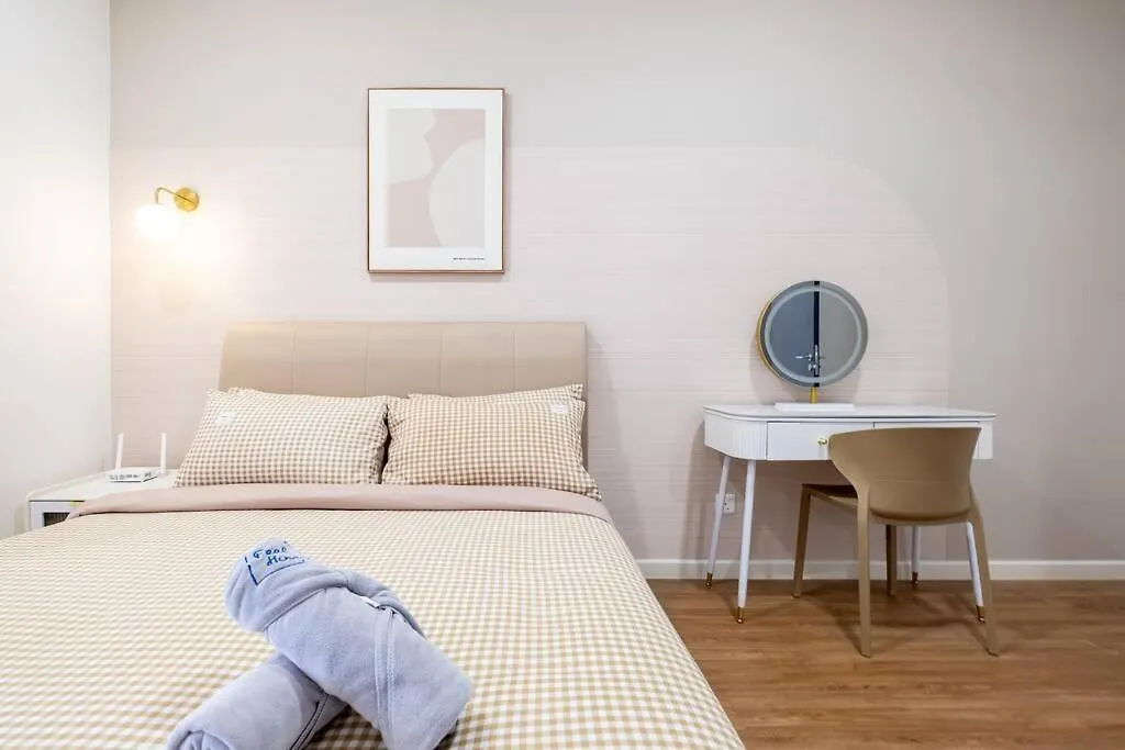 City Lights Sweethome@Sunway Velocity Two 3Br2Bath Kuala Lumpur