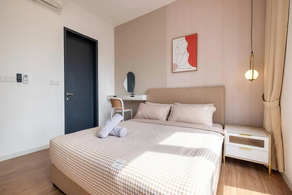 City Lights Sweethome@Sunway Velocity Two 3Br2Bath Kuala Lumpur Apartment