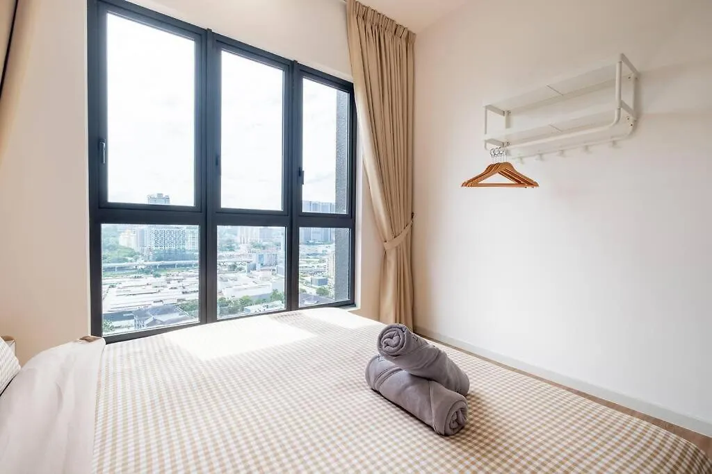 City Lights Sweethome@Sunway Velocity Two 3Br2Bath Kuala Lumpur Apartment